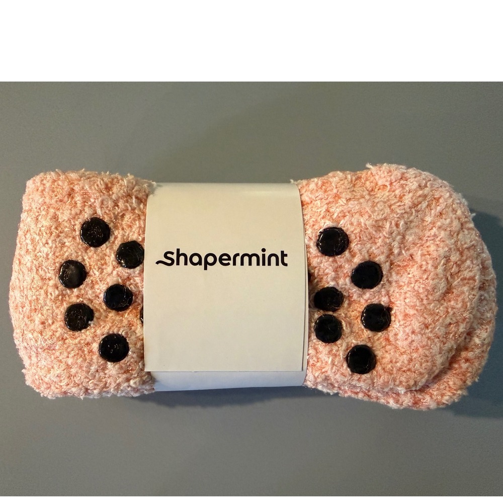 Shapermint Womens Fuzzy Socks Peach Pink Non Slip Gripper Bottom Cozy New w Tags